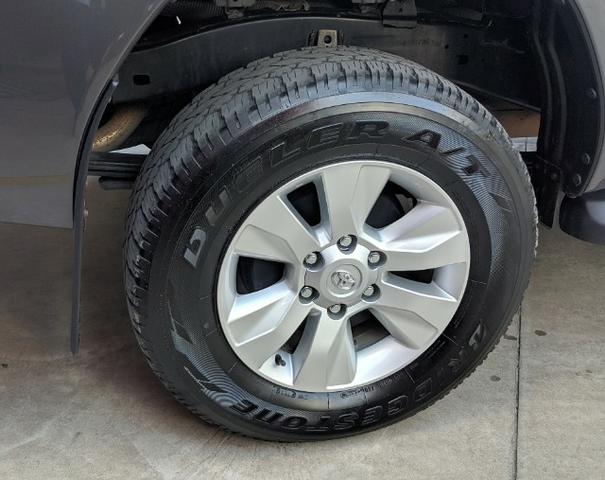 Toyota Hilux SRV Flex 2017 - Foto 6