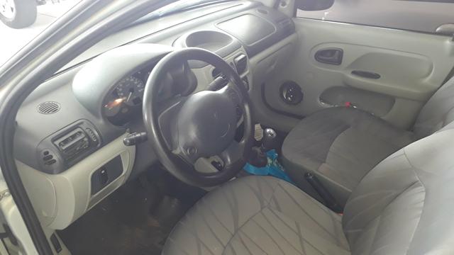 Clio 1.0 Completo - Foto 3