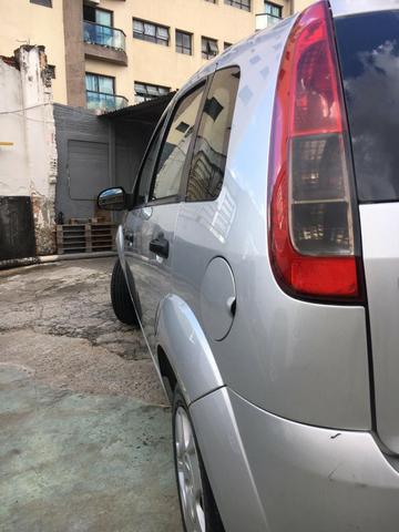 Ford Fiesta hatch 1.6 8v 2006/2007 - Foto 3