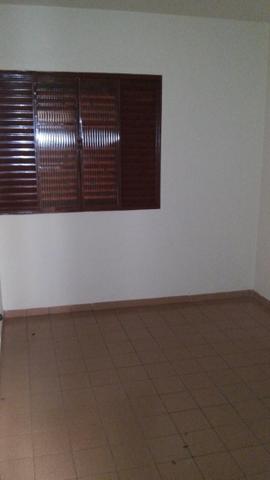 Vendo Apartamento térreo, 2 quartos com armário, com garagem, Vila Bandeirantes - Foto 5