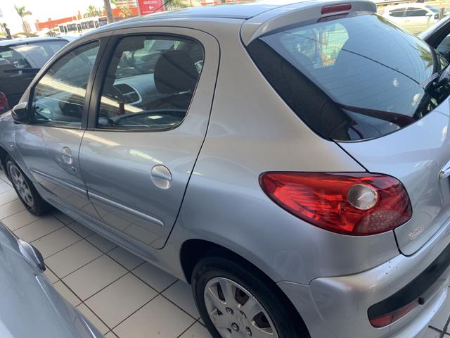 Peugeot 1.4 2011 completo de 19.990 por 16.990 a vis - Foto 3