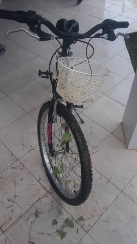 Vendo bicicleta caloi aro 24 - Foto 3