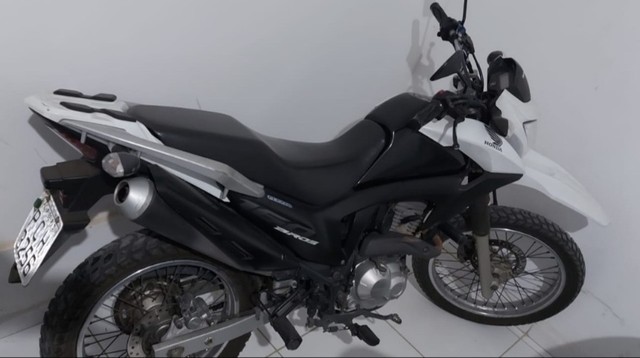 MOTO HONDA BROS ESDD 2015