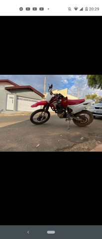 VENDO MOTO DE TRILHA TORNADO 250CC