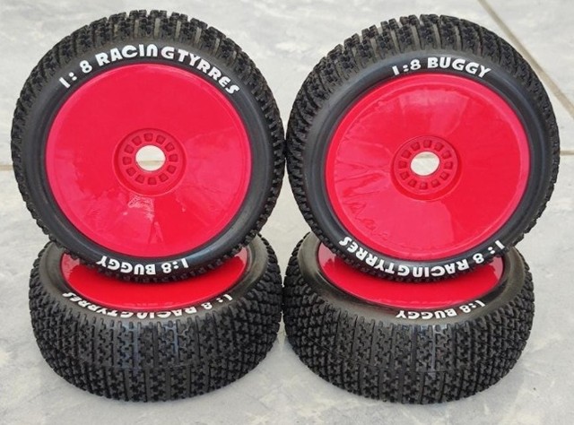 4 Pneus Para Automodelo Rc 1:8 / 1:10 - Serve Para Bug e Diversos Outros Modelos!