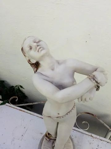 Estatueta de resina 59 cm. , De 1977. - Foto 3