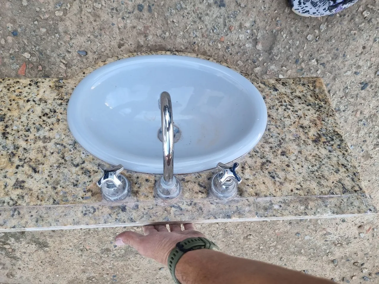 Pia com misturador