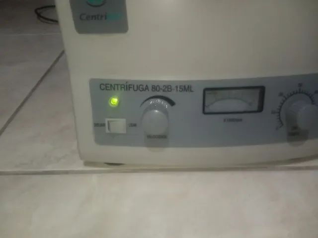 Centrífuga Laboratório Clínico 80-2B Analogica 127volts Usada ótima 12 x 15 ml - 4000 rpm  - Foto 2