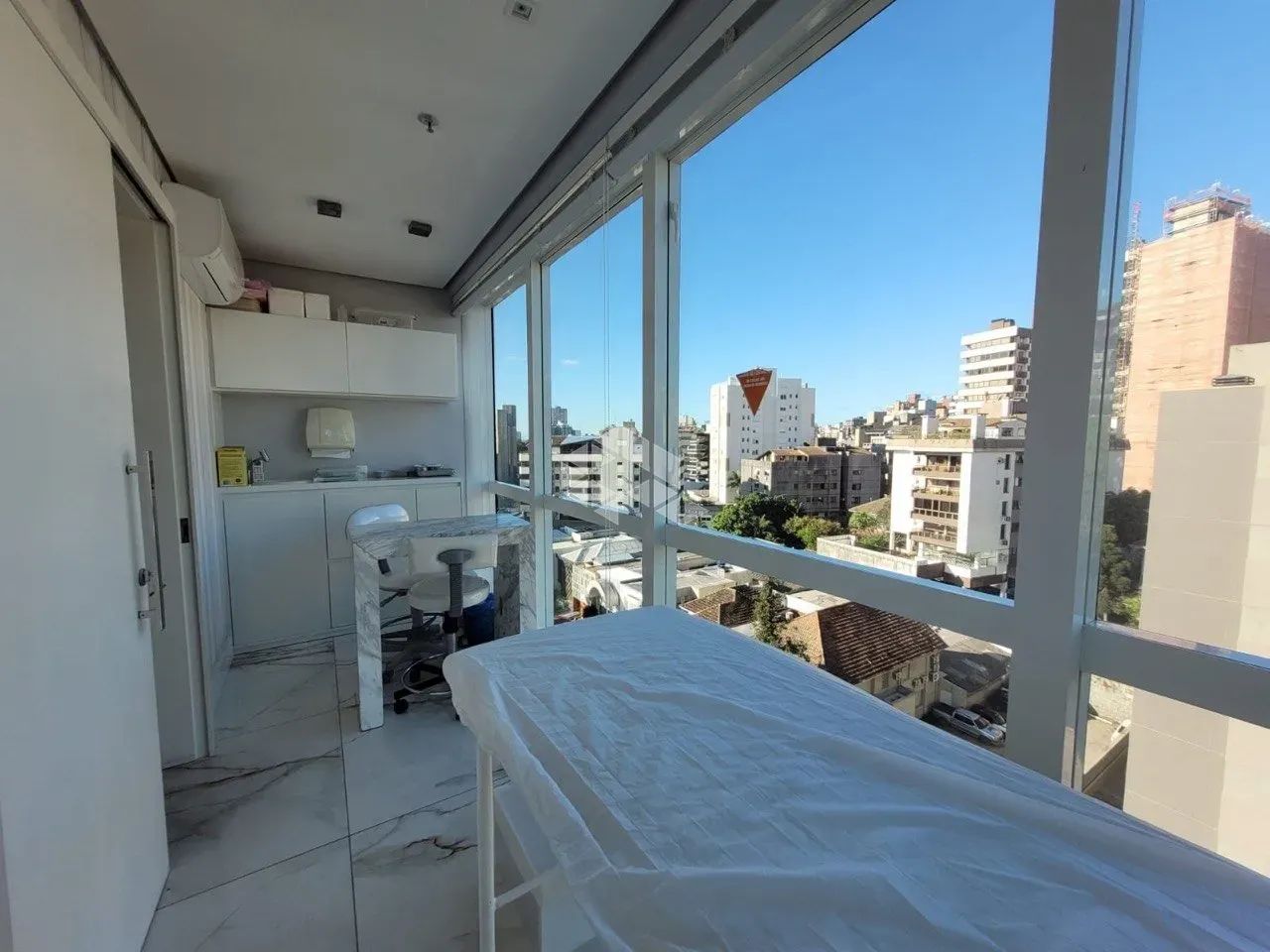 Sala comercial clinica médica montada com 56m² no Próximo do Parcão - Foto 10