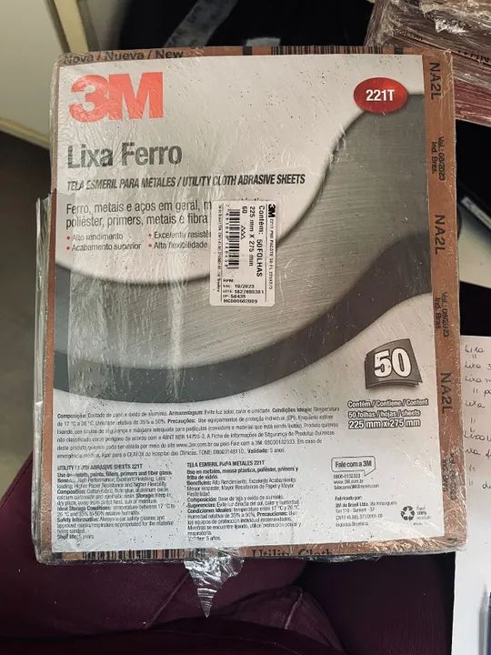 Pacotes de lixas de madeira, massa e ferro