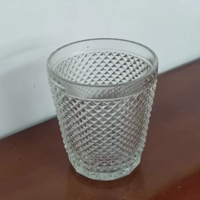 Vaso em vidro bico de jaca - Foto 2