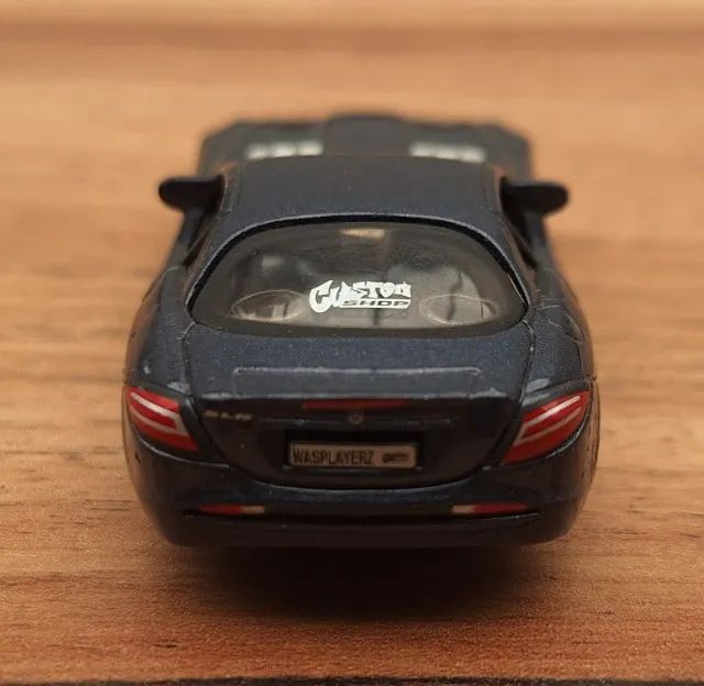 Maisto Mercedes Benz SLR McLaren - Payerz Luxury(Loose) - Foto 3