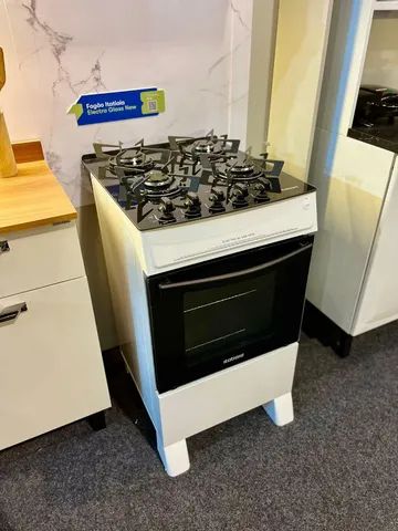 Fogão 4 bocas mesa de vidro.