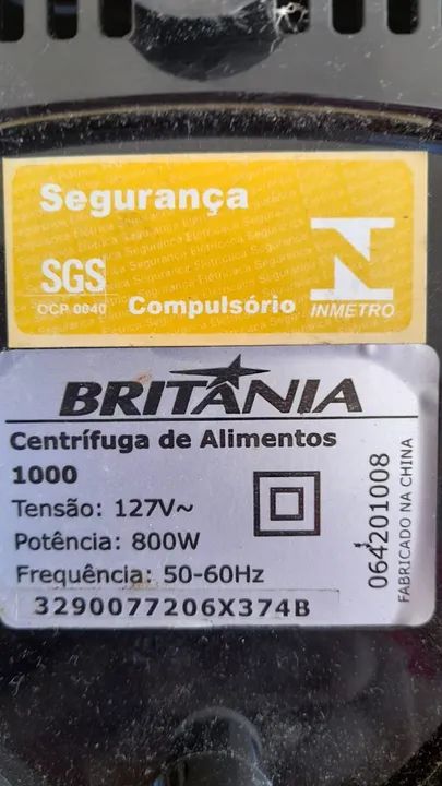 VD. Centrifuga para Frutas, Suco Britânia 1000 - 110 volts - Semi Nova - Foto 2