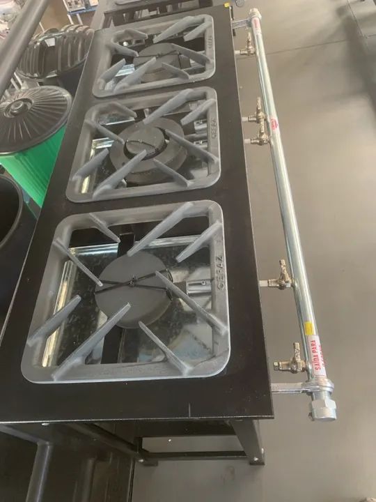 FOGÃO INDUSTRIAL 3 BOCAS 1 DUPLO 2 SIMPLES  - Foto 4