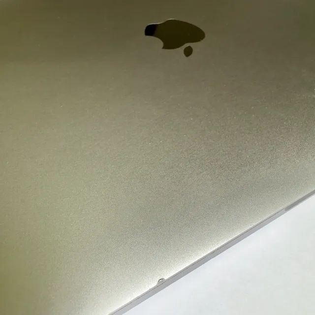 MacBook Pro / TouchBar / 16GB / 512GB - Foto 5