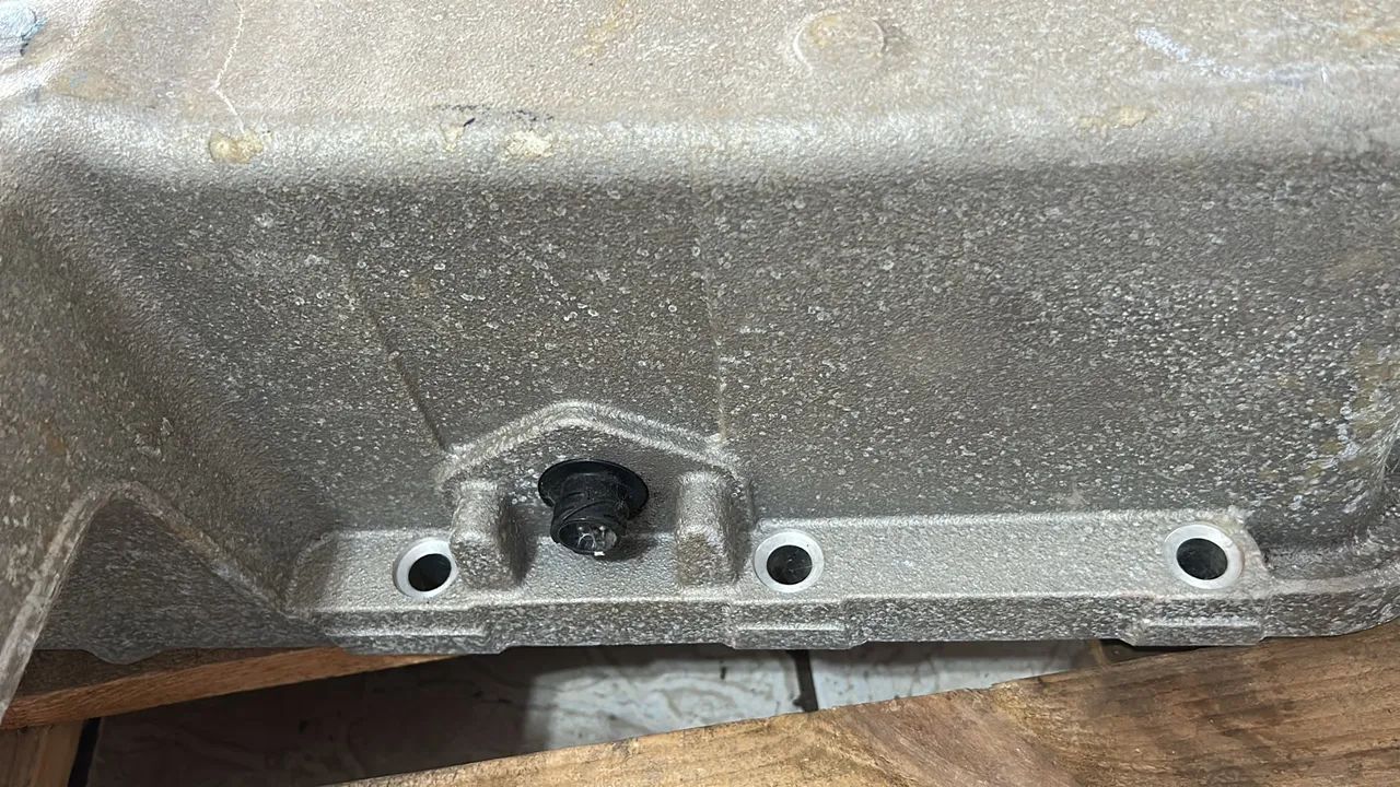 CÁRTER MOTOR ONIBUS VOLVO B12B B12M 22692232 - Foto 5