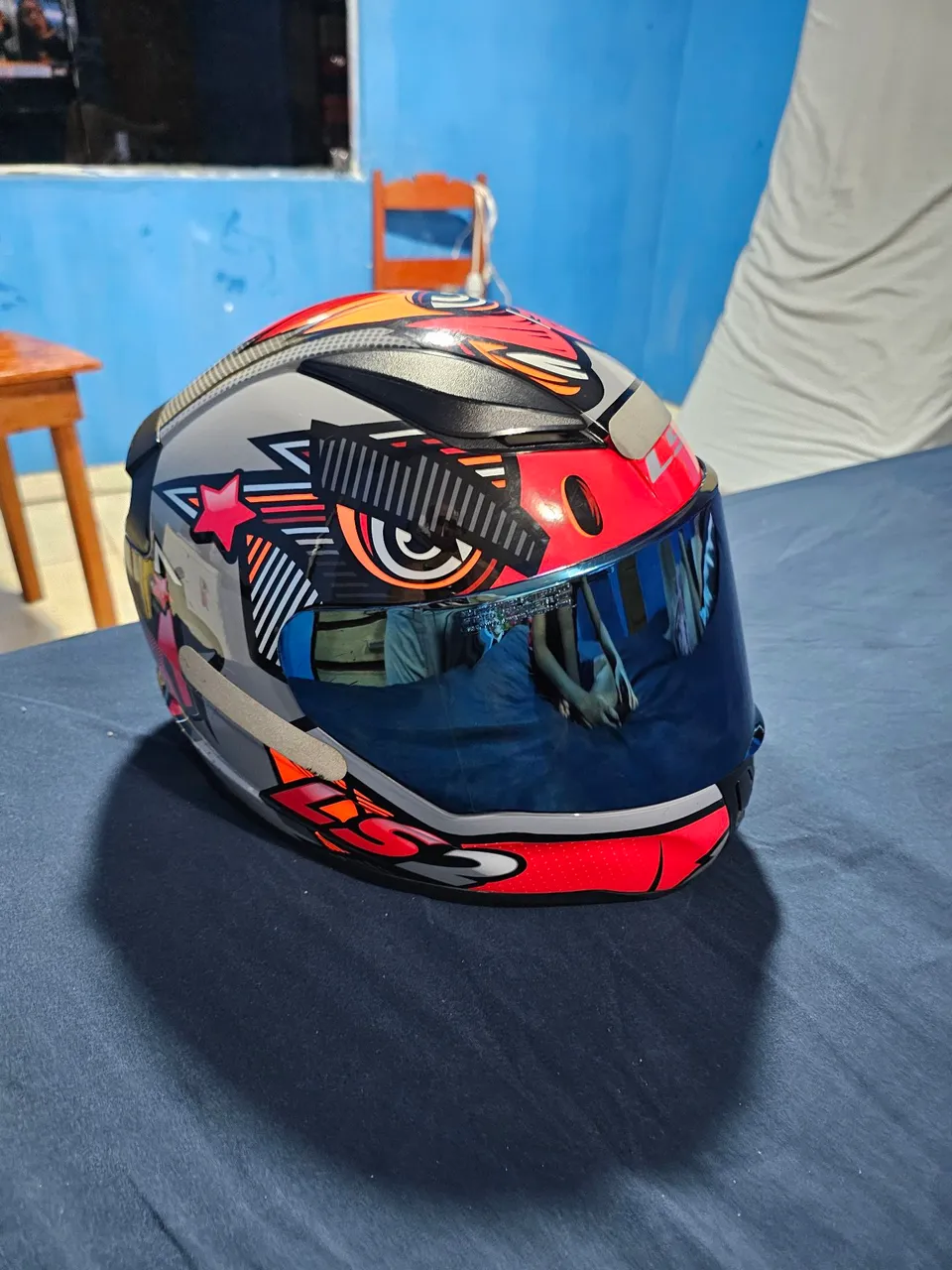 Capacete de Moto Personalizado - Estilo e Segurança