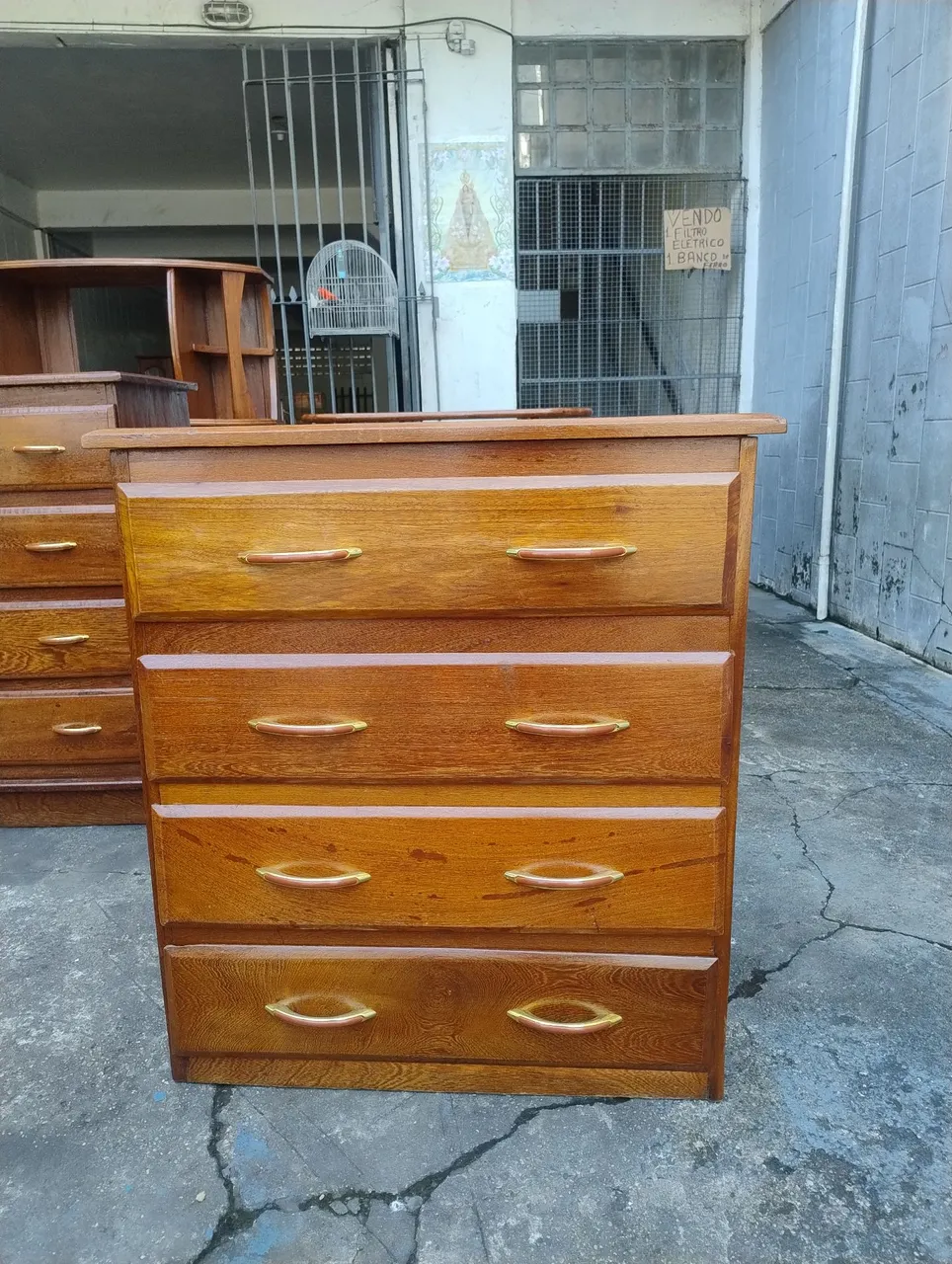 F & C móveis usados: Cômoda de Madeira Angelim