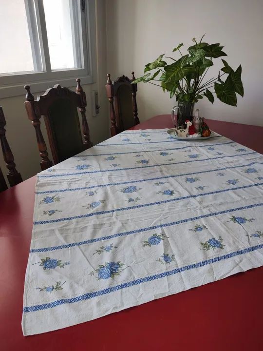 Toalha de mesa com guardanapos - Foto 4