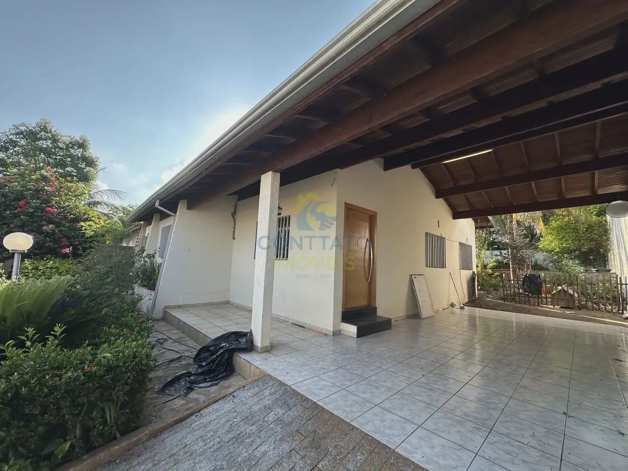 Casa térrea para venda ou locação com piscina e 4 quartos (2suítes), Parque universitário, - Foto 4