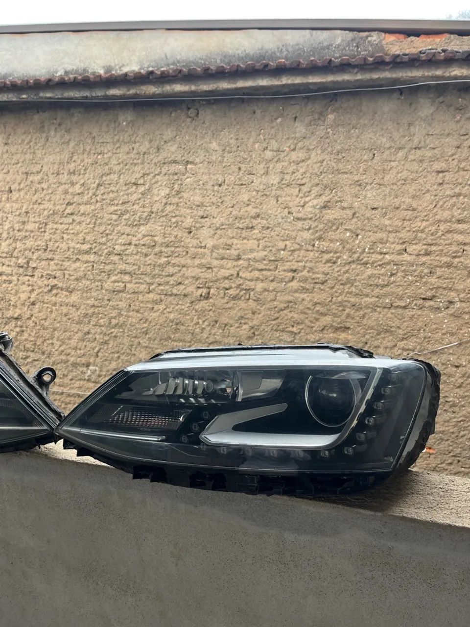 Farol LED Volkswagen Jetta 2011 a 2017