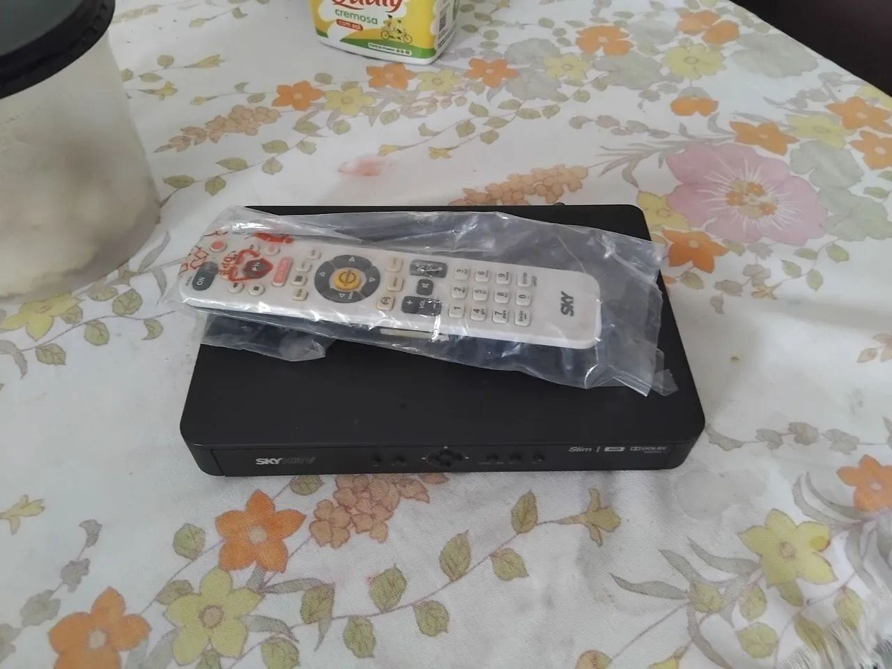 2 moden Sky TV Slm por 150 