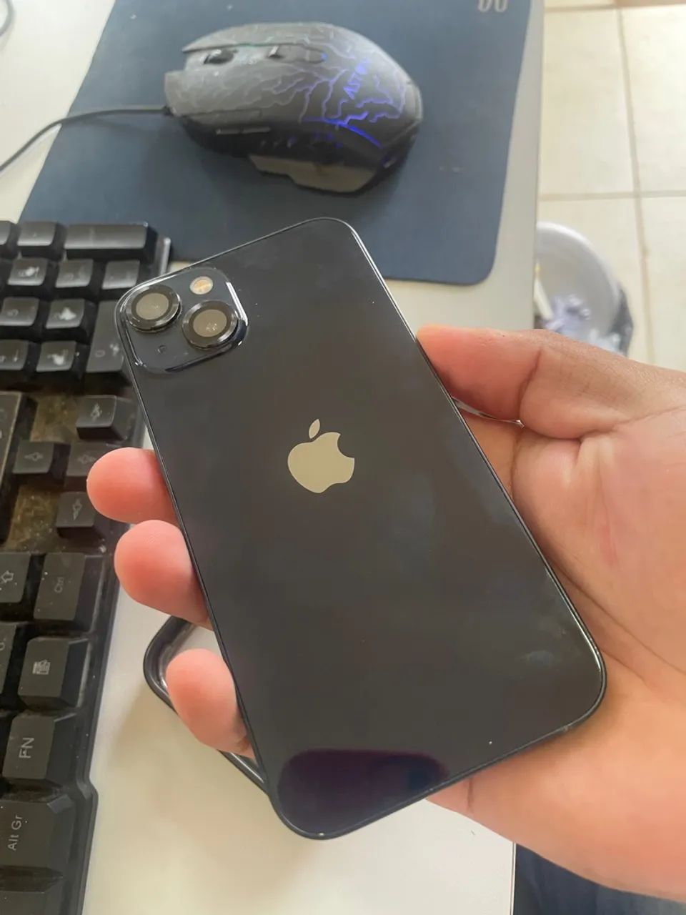 Vendo ou troco IPhone 13 128GB - Foto 4