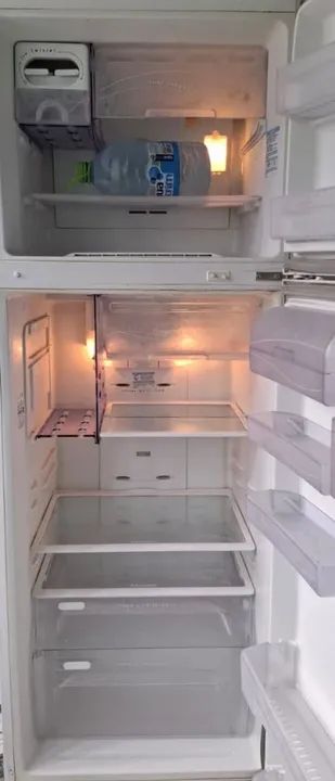 Vendo Geladeira Electrolux Duplex Frost Free Funcionando Perfeitamente Faço Entrega Agora  - Foto 4