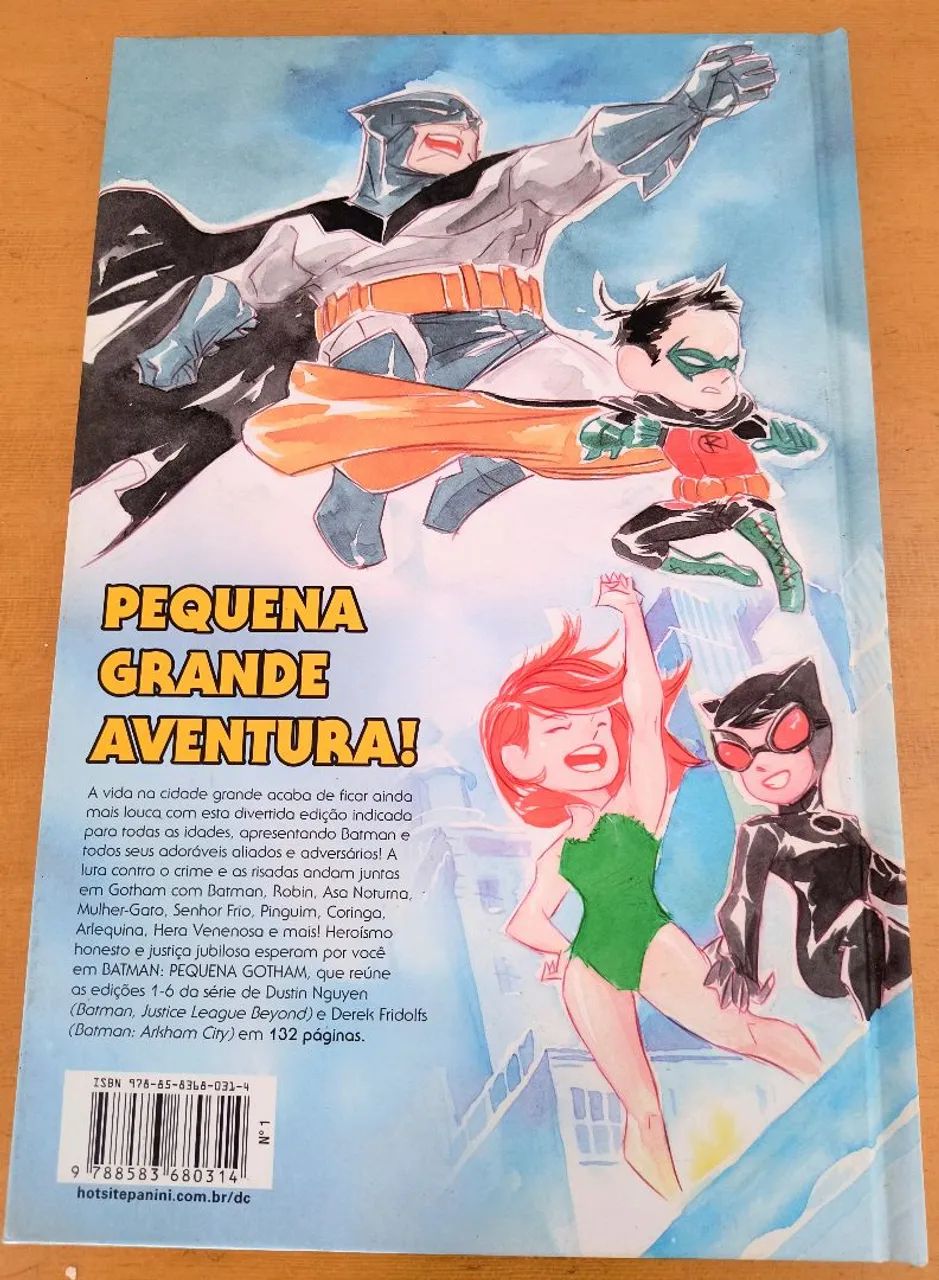 BATMAN A PEQUENA GOTHAM <br>História em quadrinhos <br>LIVRO CAPA DURA 125 PAGINAS<br>NOVO<br>2014 - Foto 2