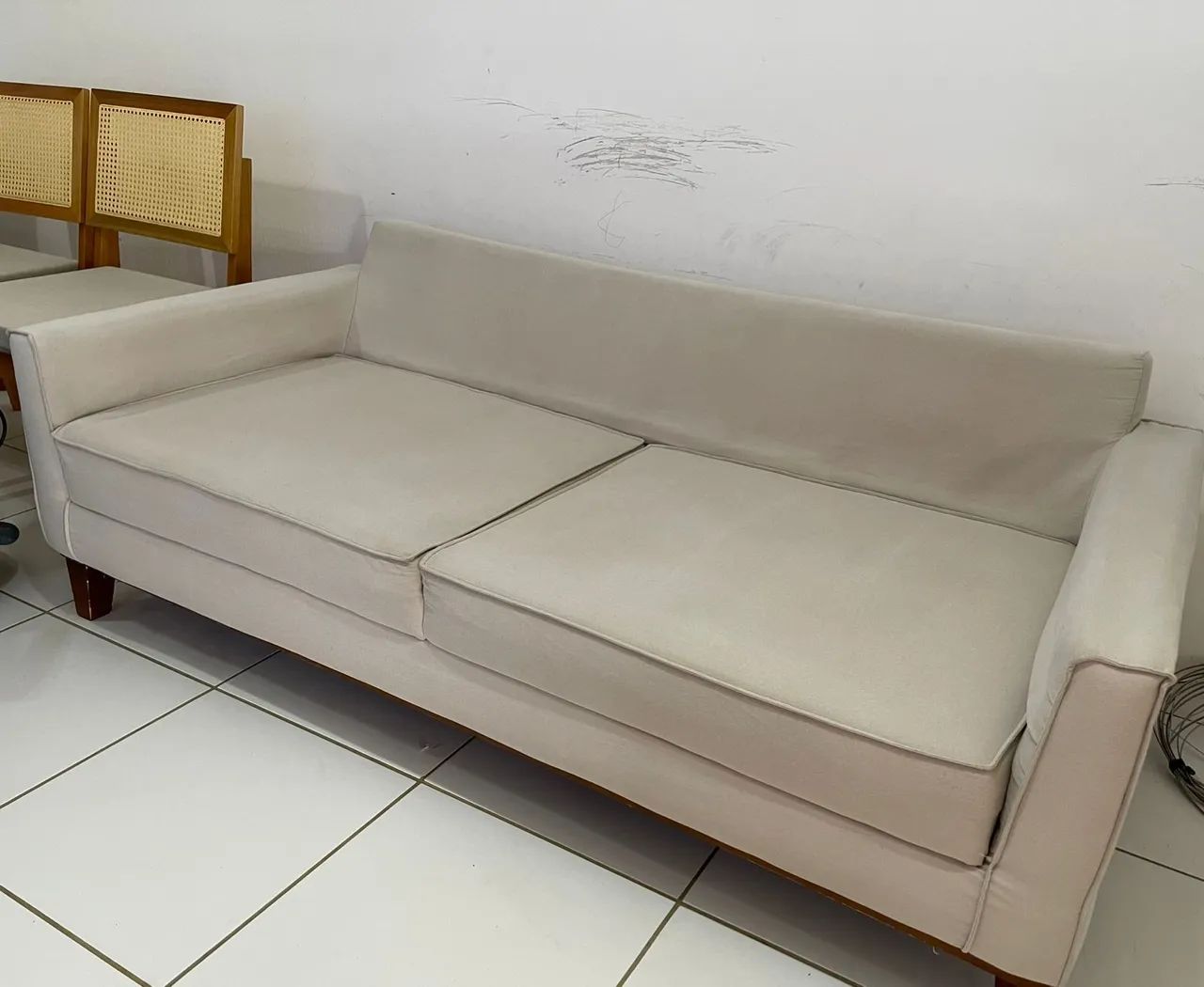 Limpeza e higienização de sofá - Foto 2