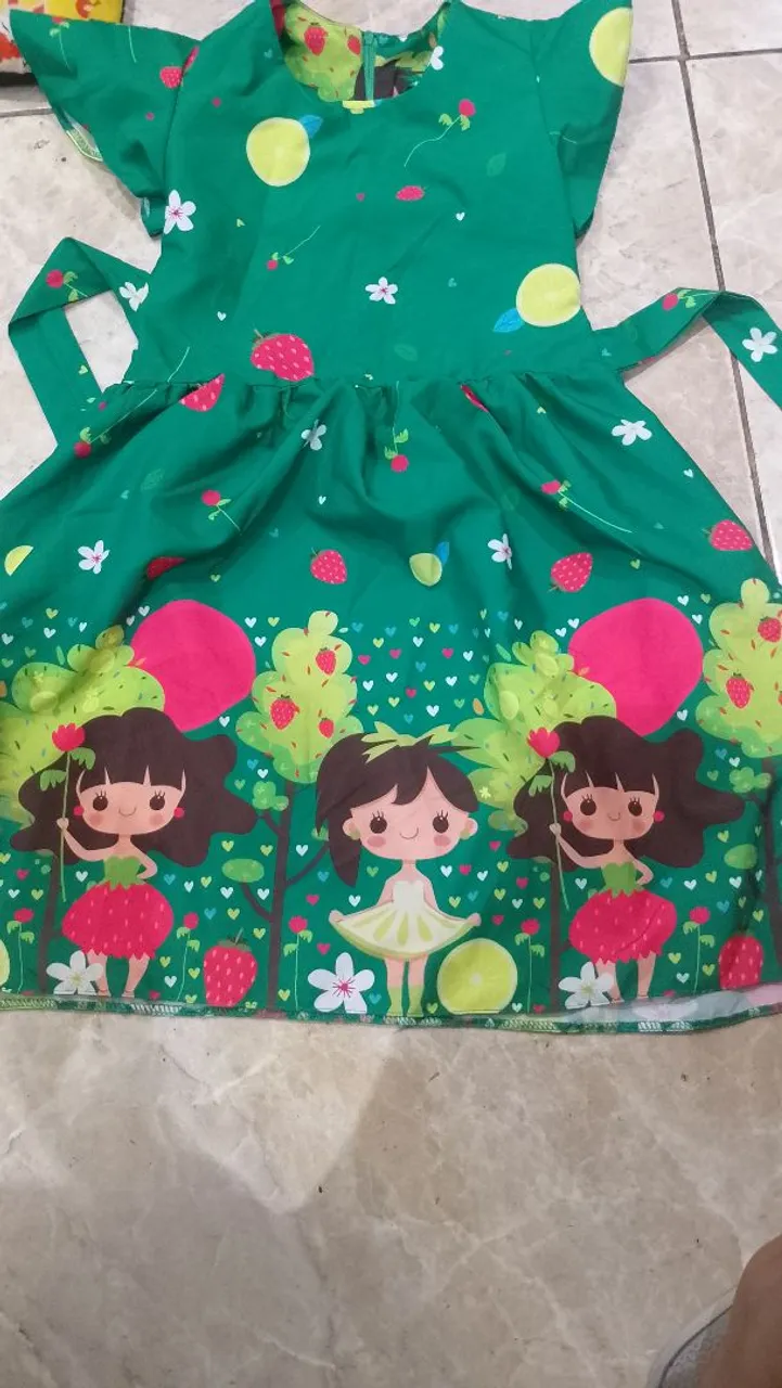 Vestido Infantil Temático Frutas e Personagens