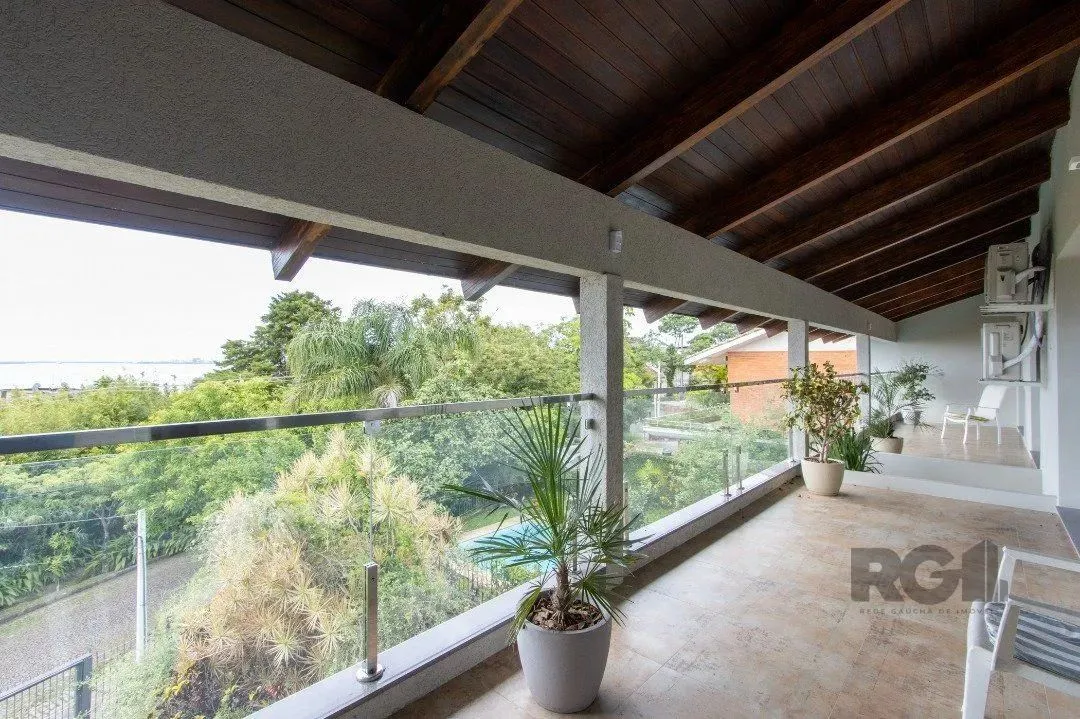 Sobrado com vista para Rio, 3 quartos, 2 suites, pátio, piscina, vaga para 4 carros - Bair