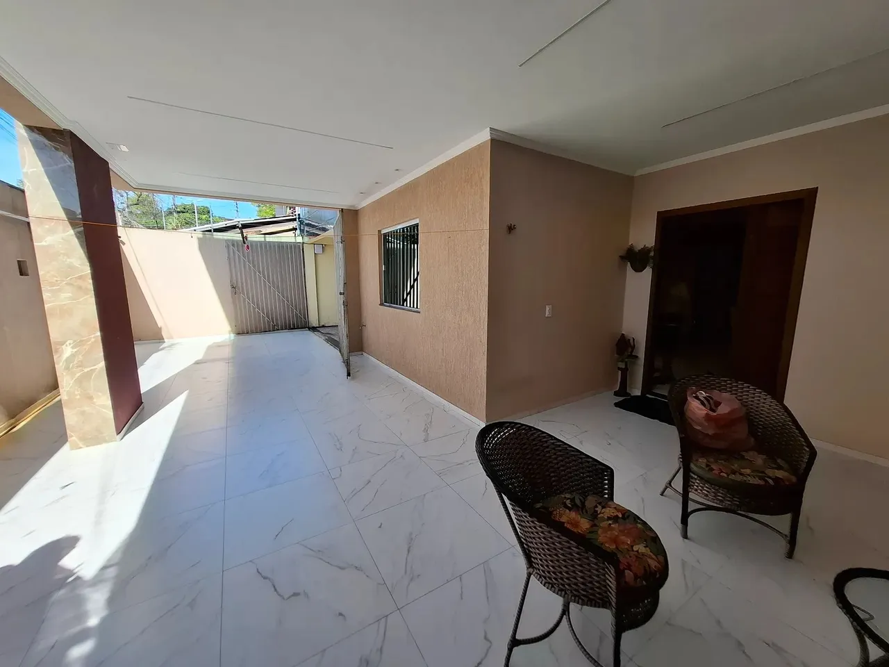 CASA DE ALTO PADRAO NO CONJUNTO DOS BANCÁRIOS