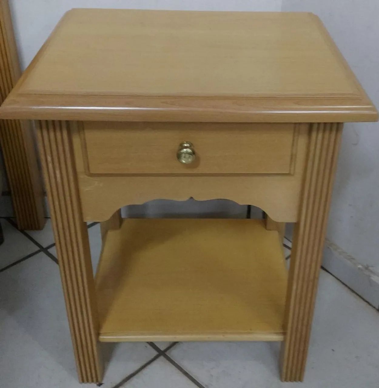 MESA DE CABECEIRA (Criado Mudo) - ENTREGA GRÁTIS - Foto 2