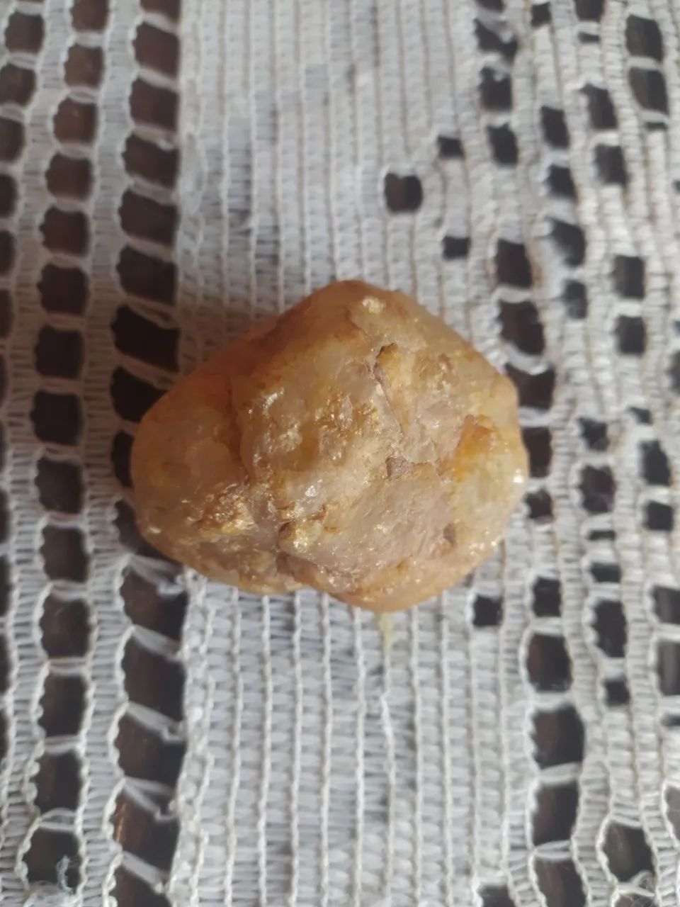 Pedra Antiga com Formato Curioso