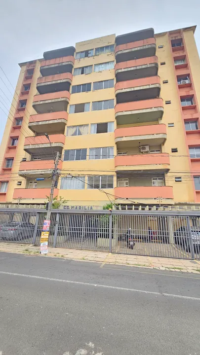 ALUGO APTO DE 106,1m2 NO CENTRO COM ELEVADOR 106m2