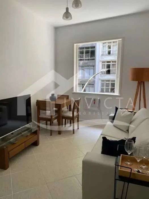 Imóvel para venda possui 32 metros quadrados com 1 quarto em Leme - Rio de Janeiro - RJ