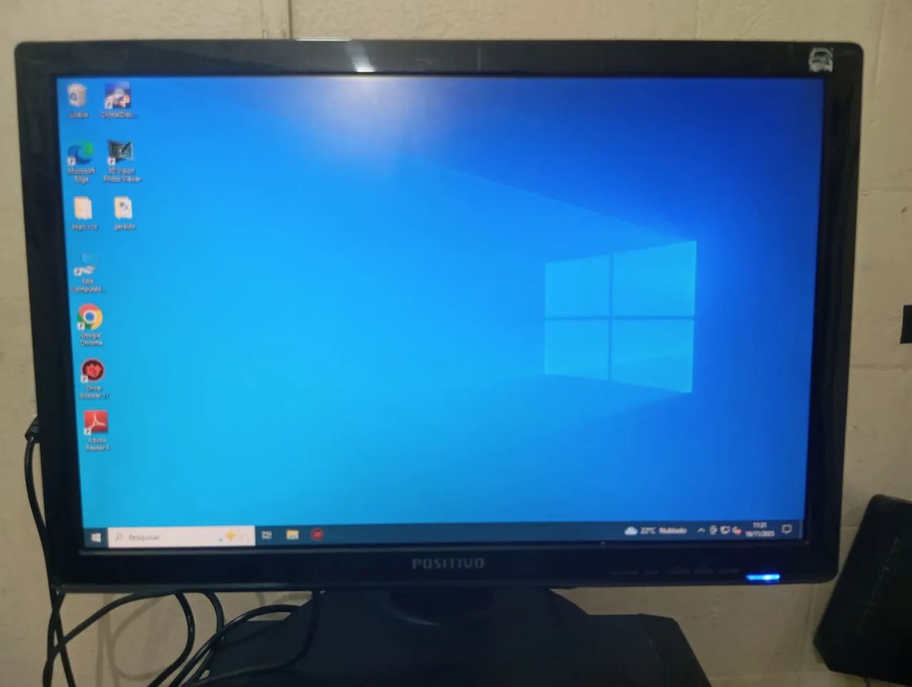 MONITOR LG FUNCIONANDO PERFEITAMENTE R$185 - Foto 2