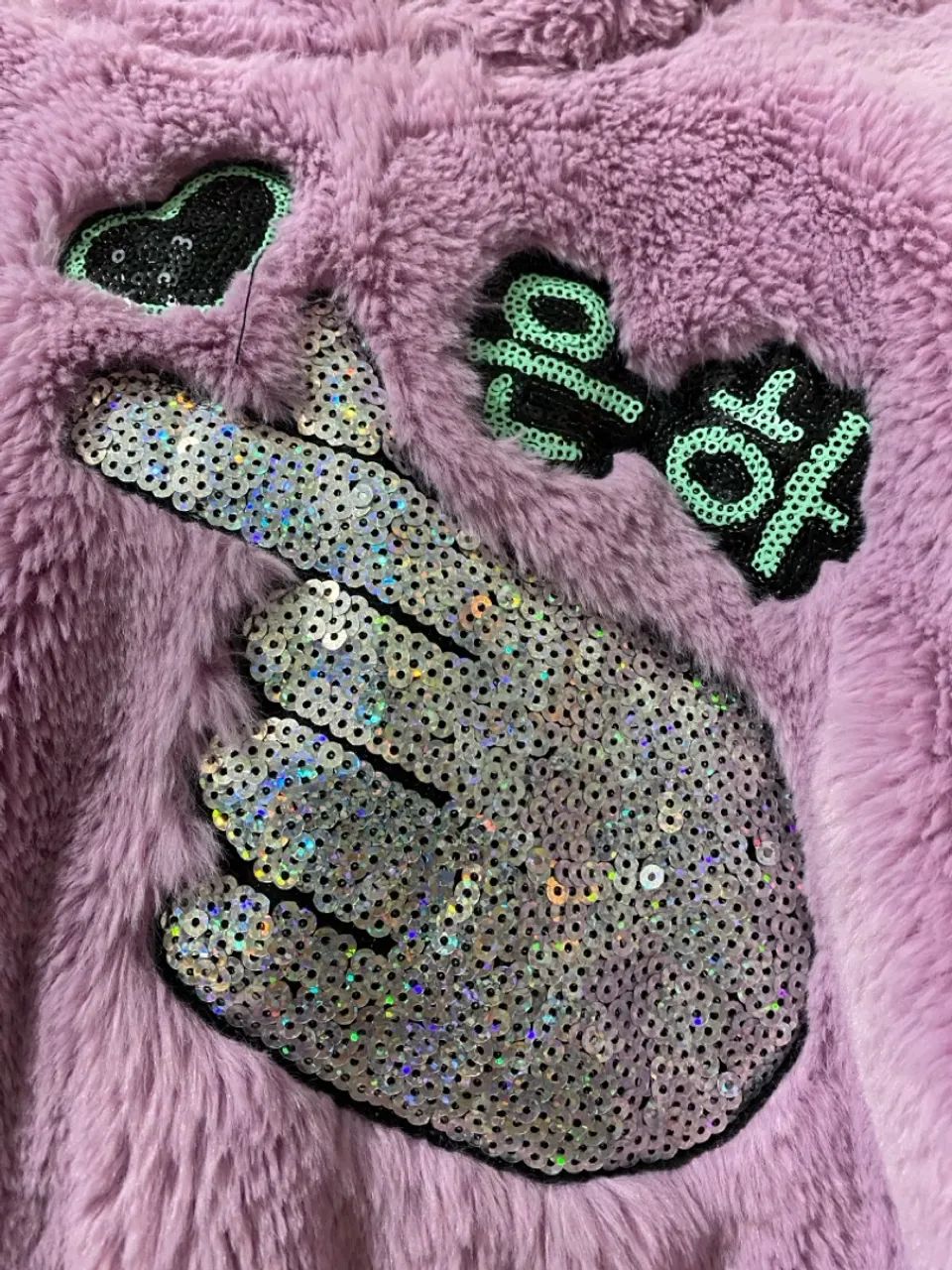 Casaco Pelúcia Lilás com Detalhes - Foto 6