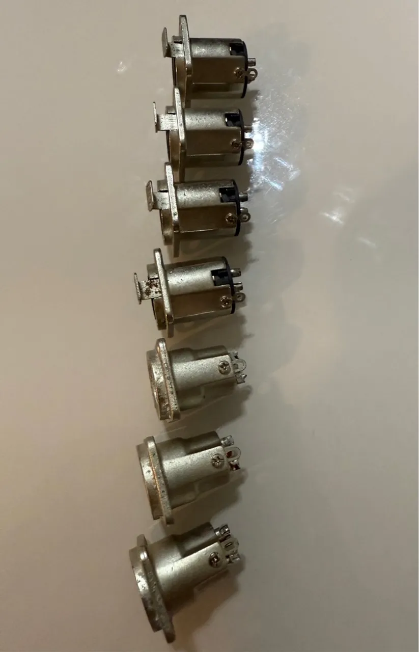Kit conectores Amphenol 4 entradas 3 saídas