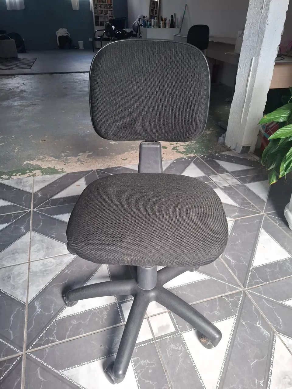 Cadeira de Escritório Giratória com Rodinhas