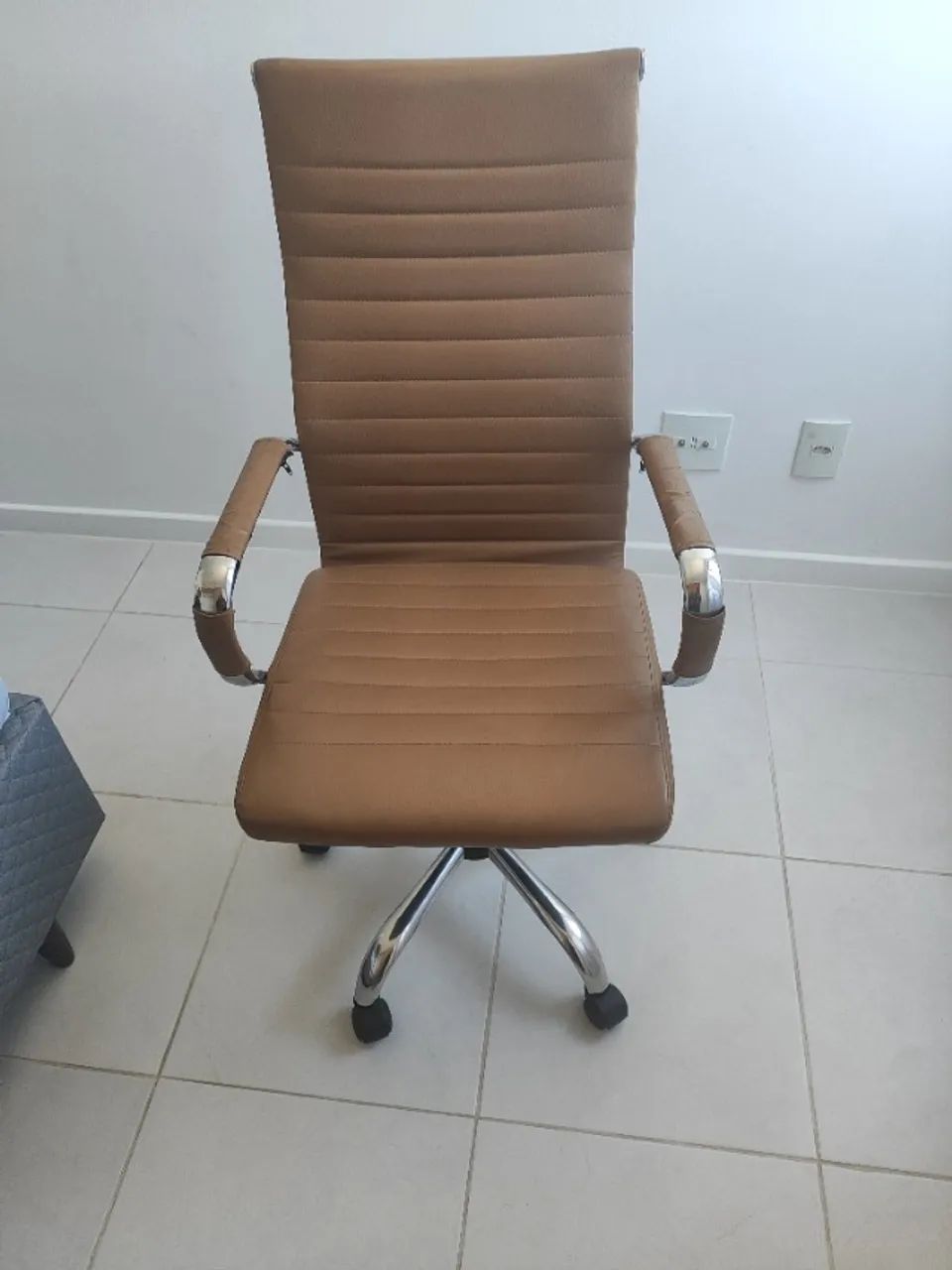 Cadeira de escritório esteirinha - Foto 2