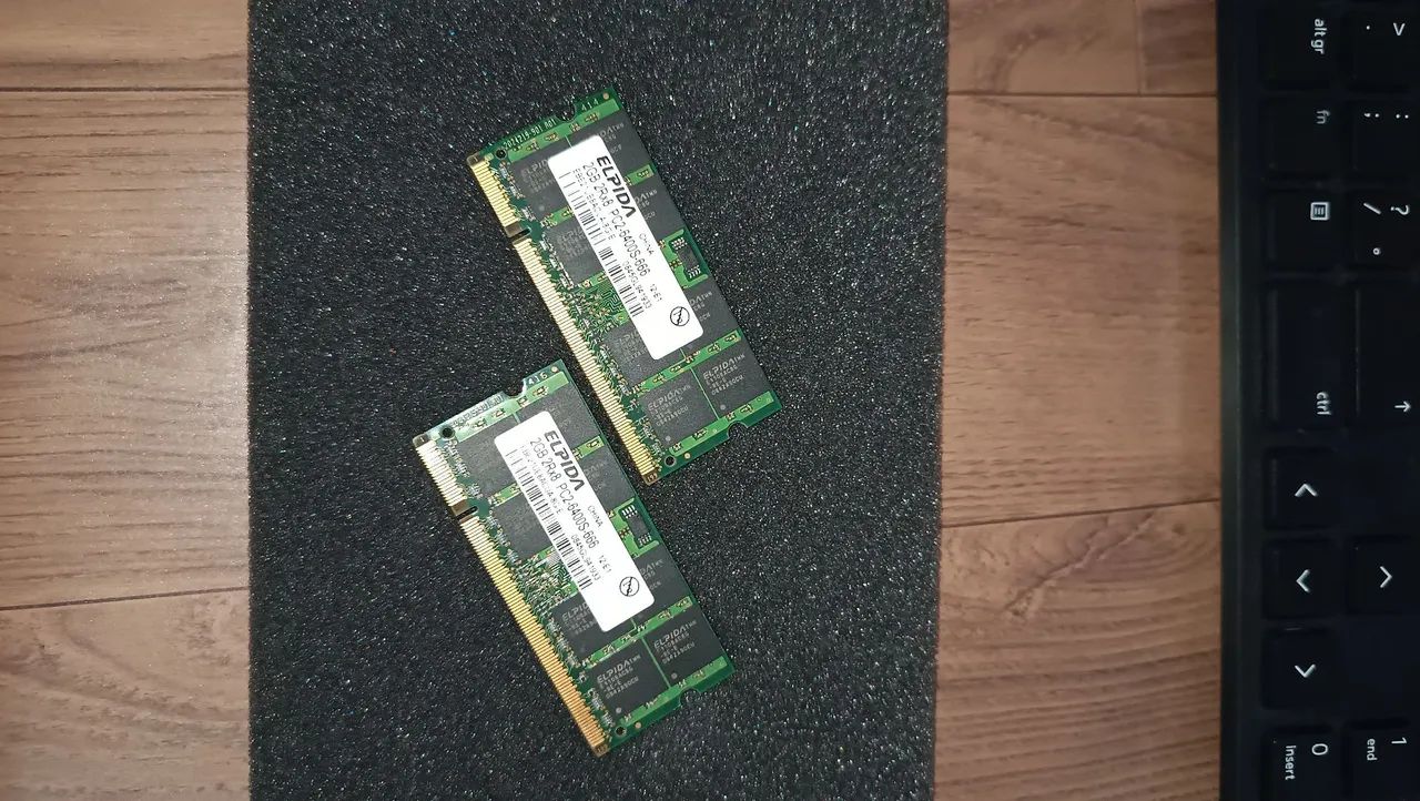 Memória RAM Elpida 4Gb - 2x2GB DDR2 Notebook - Foto 5