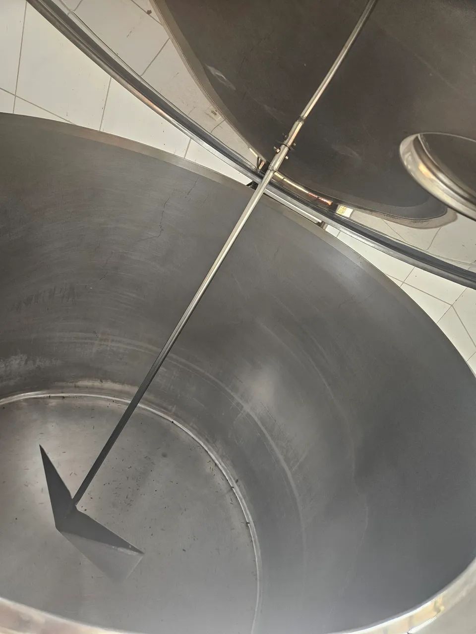 URGENTE! Tanque resfriador de leite - 1000 litros. Impecável! - Foto 4