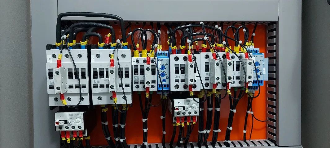 Quadros de comandos eletricos  - Foto 4