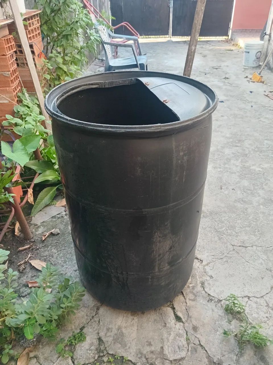 100L Plastic Drum64374835181059120