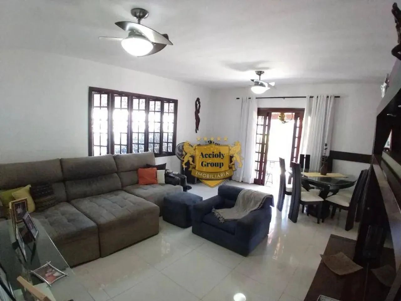 Excelente Casa 3 quartos 2 suítes 3 vagas - Foto 3