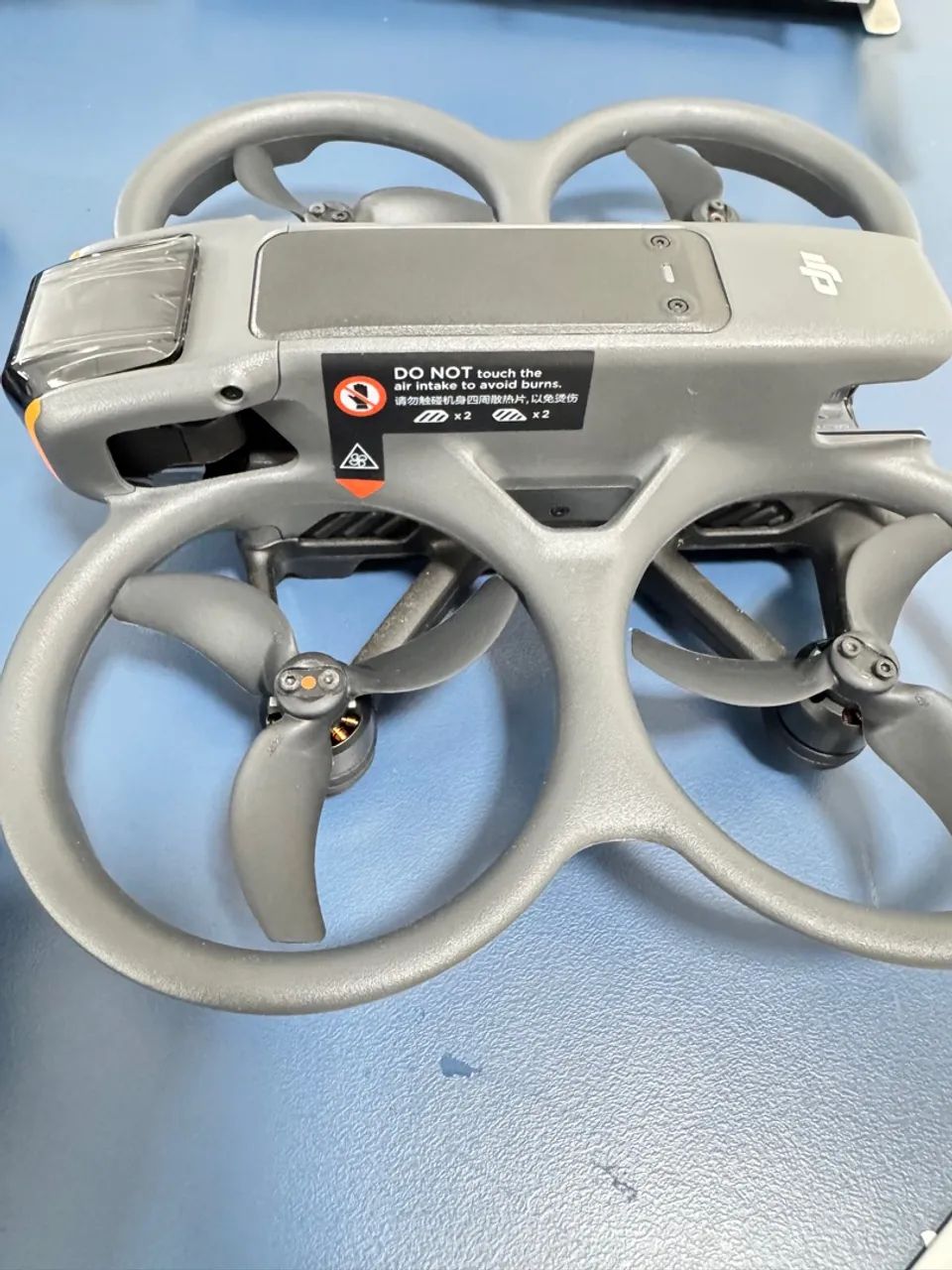 Drone Avata 2 kit 3 baterias muito novo  - Foto 2