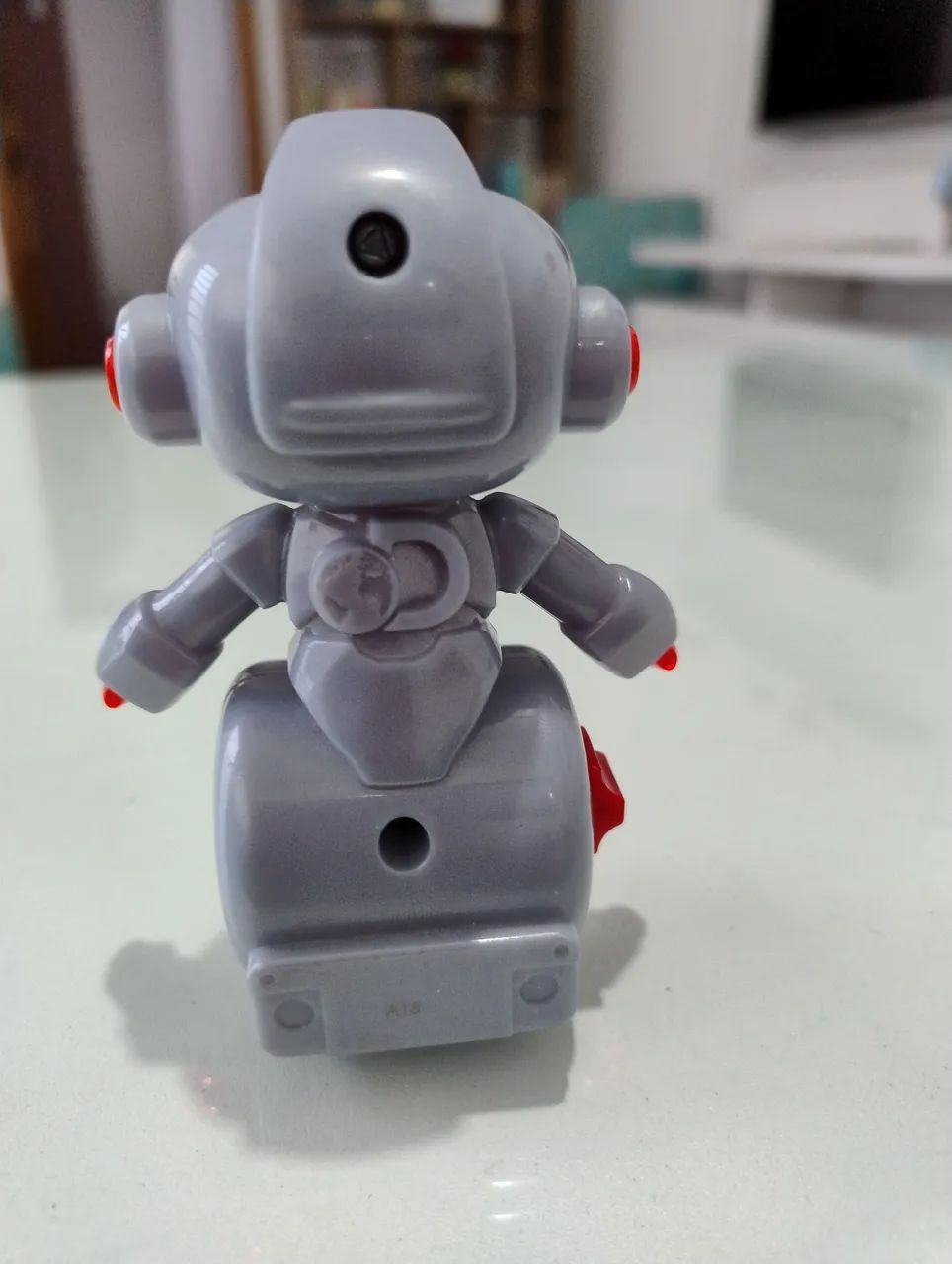 Robô do McDonalds de 2019 - Foto 2